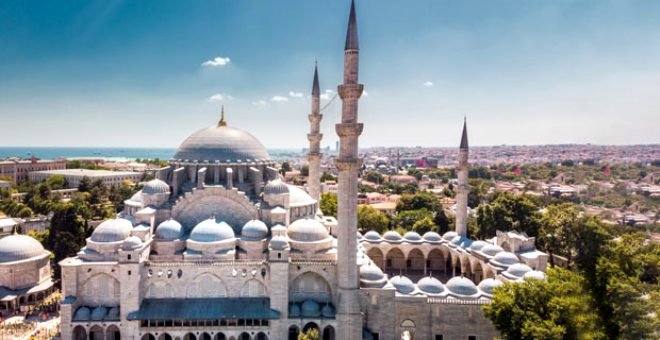 İstanbul, Ankara ve İzmir'de Cuma Namazı Kılınabilecek Camiler