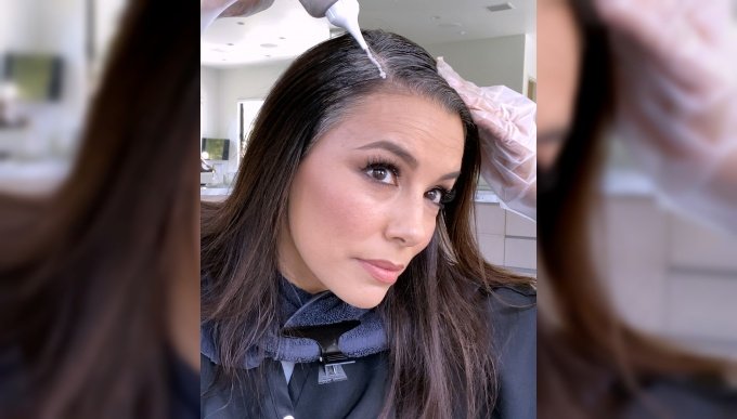 Dünyaca Ünlü Aktris Eva Longoria Evde Saçlarını L’Oréal Paris Excellence Crème ile Boyadı!