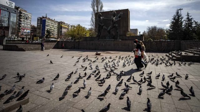 Ankara'da Vaka Sayılarındaki Artış Sebebiyle Toplantı ve Gösteri Yürüyüşü 15 Gün Süreyle Kısıtlandı