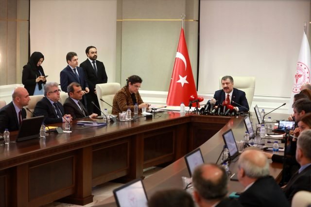 Bakan Koca, "Kurban Bayramı'nda Sokağa Çıkma Kısıtlaması Olacak Mı?" Sorusuna Yanıt Verdi