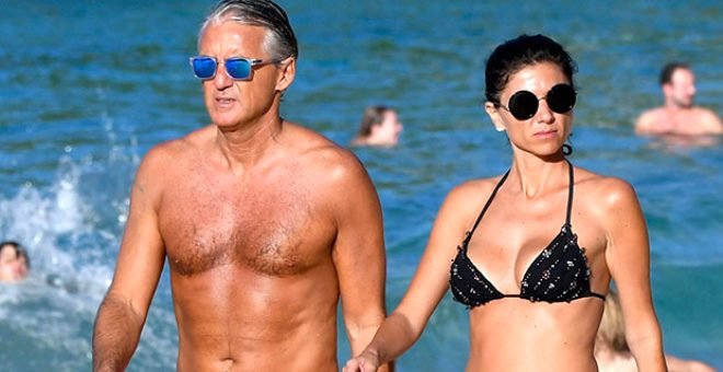 Galatasaray'ın Eski Hocası 55 Yaşındaki Roberto Mancini, Fit Vücudu İle Hayran Bıraktı