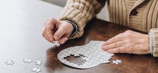Alzheimer Hastalığı Yaşlanmanın Doğal Bir Sonucu Değil!
