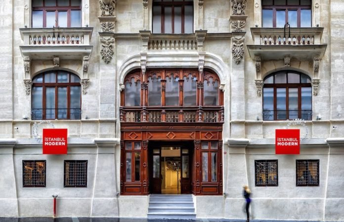 İstanbul Modern Sağlık Çalışanlarına Ücretsiz