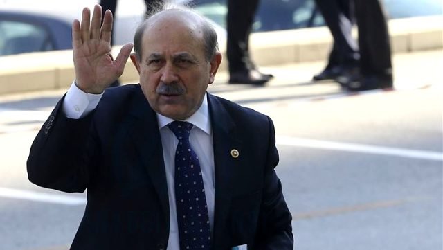 AK Parti Eski Milletvekili Burhan Kuzu Koronavirüsten Hayatını Kaybetti