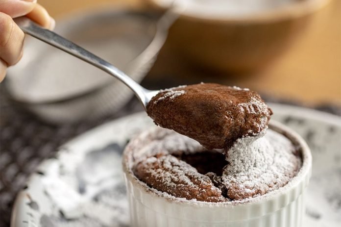 Evin Salonu Kafeye Dönsün: Çikolatalı Sufle Tarifi