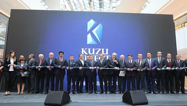 Kuzu Effect Avm 1 Yaşında