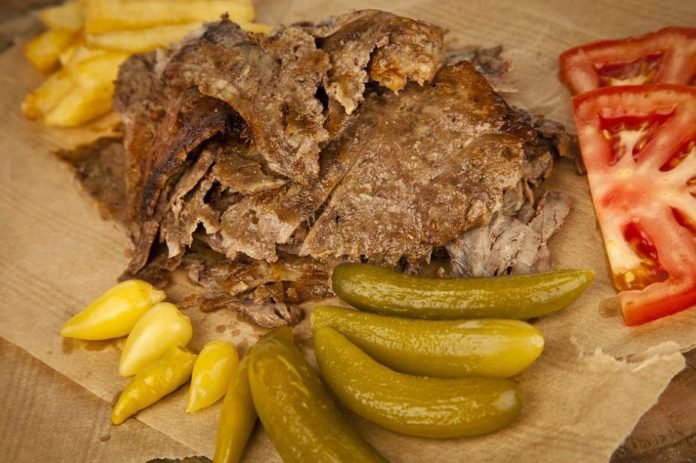 Bu Akşam Evdeyiz: Ev Yapımı Et Döner Tarifi