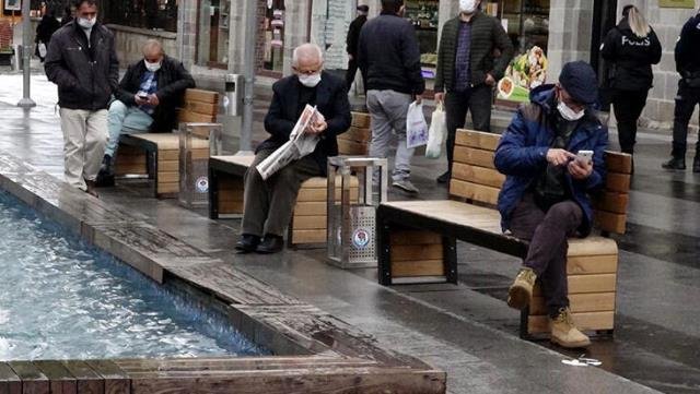 Korona Vaka Sayılarıyla Alarm Veren Trabzon'da Cenaze Namazlarına 30 Kişi Sınırı Getirildi