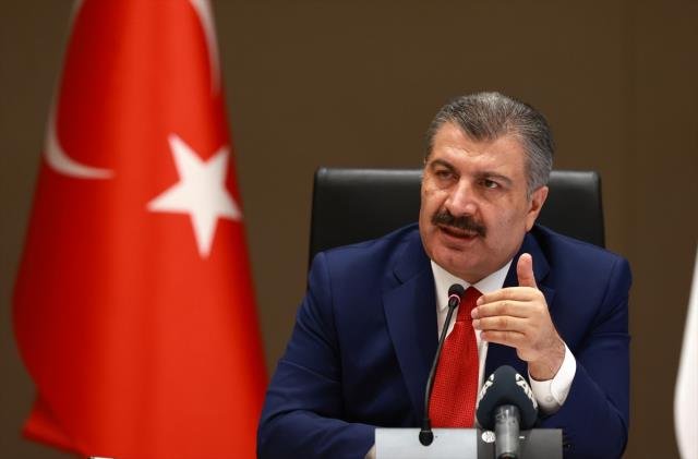 Kısıtlamalar Esnetilecek mi? Bakan Koca, Bilim Kurulu'nun Tavsiyelerini Paylaştı