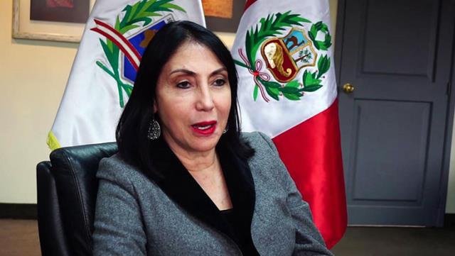 Peru'da Sırası Gelmeden Aşı Yaptıran Dışişleri Bakanı Elizabeth Astete İstifa Etti