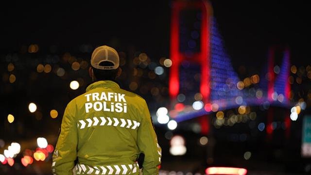 İçişleri Bakanlığı'ndan Kısıtlama Hatırlatması! Çiçekçiler Yasaktan Muaf Tutuldu