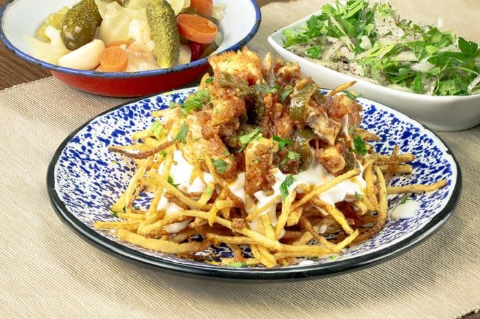 Çıtır Lezzet Katmanıyla: Tavuk Çökertme Tarifi