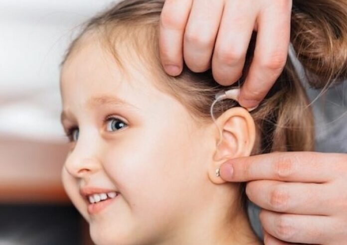 İsitme kaybi cocuklarin dil, konusma ve beyin gelisimlerini olumsuz etkiliyor