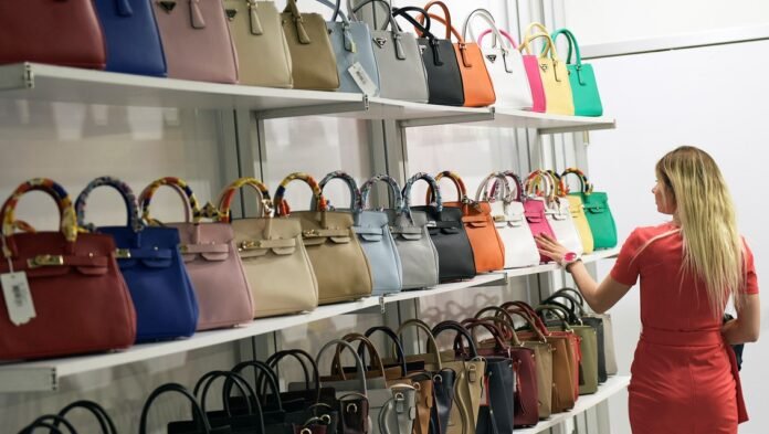 Türk ayakkabı ve çantalarının dünyaya açılan kapısı Shoexpo İzmir