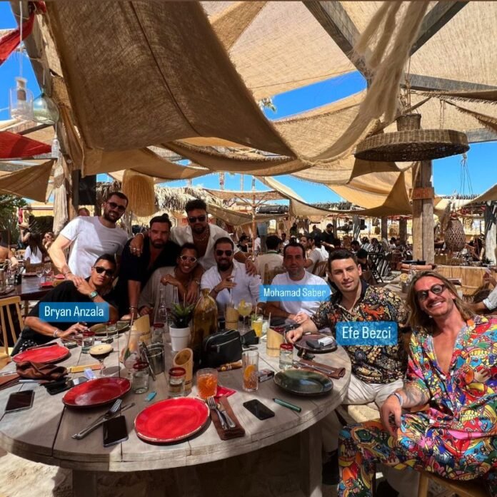 Dünya sosyetesinin kalbi bu plajda atacak! Dünya sosyetesinin kalbi bu plajda atacak!