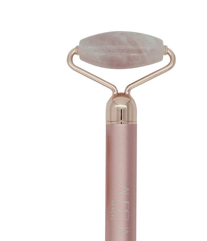 AURELIA GENEVE’DEN CİLT LEKELERİNİ AZALTAN BAKIM