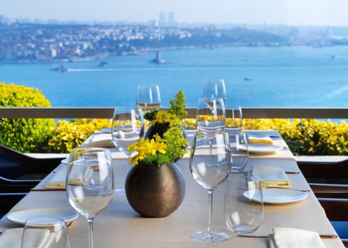 Şehrin Yeni Gastro-Terası; Izaka Terrace