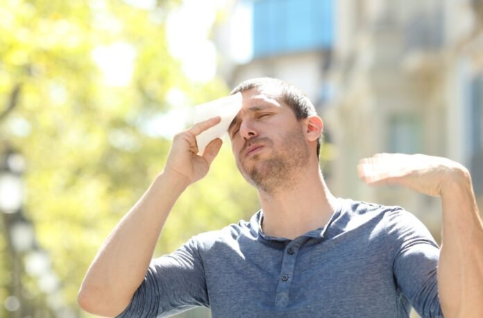 Sıcaklarda Susuz Kalmak Böbrekleri Yoruyor!