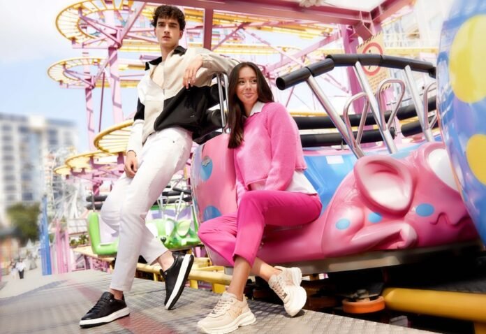 FLO Trend Alarmını Yepyeni Koleksiyonu ile Başlatıyor! FLO Trend Alarmını Yepyeni Koleksiyonu ile Başlatıyor!