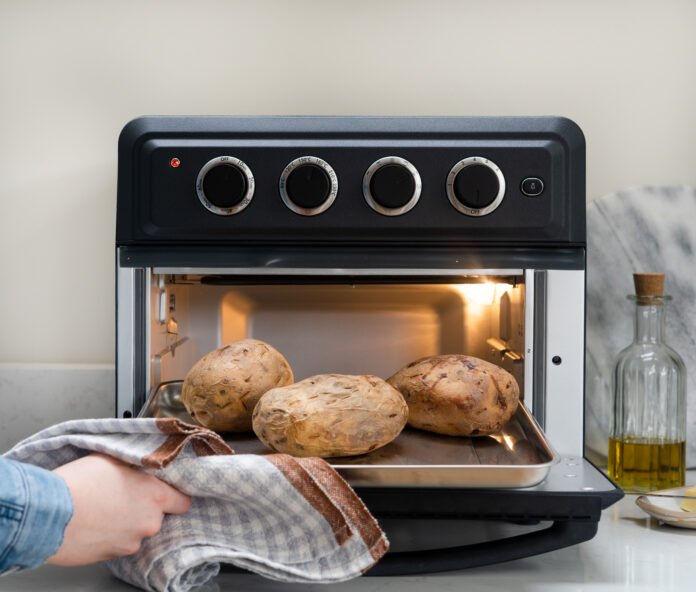 Zahmetsizce ve sağlıklı yemekler pişirmenin en iyi yolu: Cuisinart Air Fryer Mini Fırın