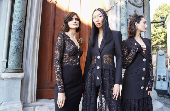 KATERİNA EKŞİOĞLU’NUN “FALL WINTER ’23” KOLEKSİYONU