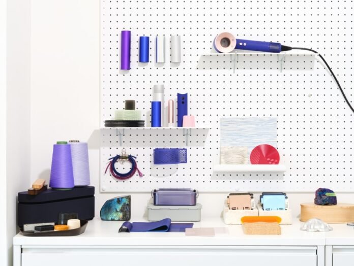 Yeni Özel Seri Vinca Mavisi ve Rosé Renklerindeki Dyson Saç Bakım Ürünleri Satışta