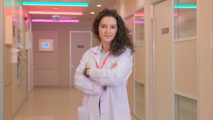Uzman Klinik Psikolog Solin Çekin: “İş Hayatında Eleştirilmek Gelişimimiz Açısından Bize Destek Olur”